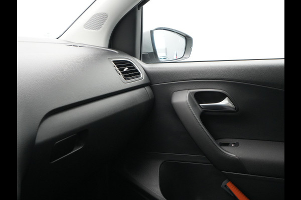Volkswagen Polo 1.0 TSI DSG automaat Edition Trekhaak Navi via App Cruise Lm velgen Argon