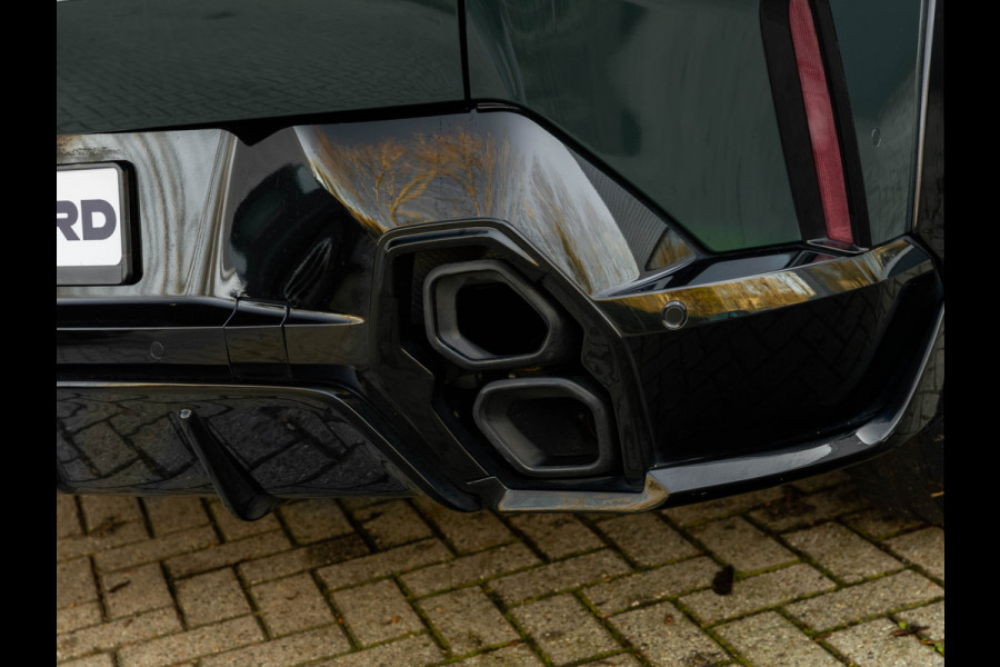 BMW XM PHEV Label Red - Individual ''British Racing Green'' - Bowers & Wilkins