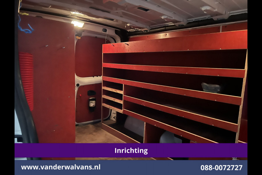 Renault Trafic 2.0 dCi 120pk L2H1 Inrichting Euro6 Airco | Omvormer | Camera | Navigatie | LED | Trekhaak Cruisecontrol, Parkeersensoren, Bijrijdersbank