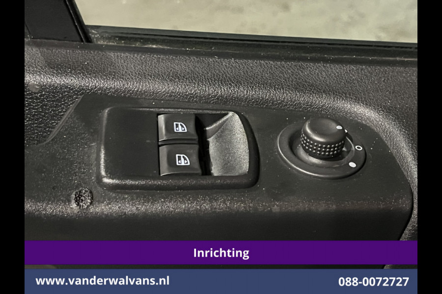 Renault Trafic 2.0 dCi 120pk L2H1 Inrichting Euro6 Airco | Omvormer | Camera | Navigatie | LED | Trekhaak Cruisecontrol, Parkeersensoren, Bijrijdersbank