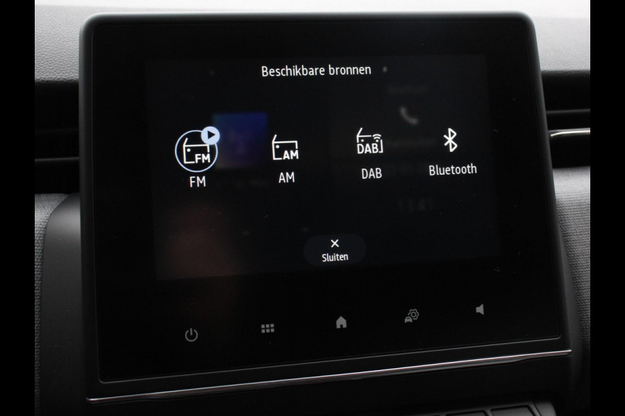 Mitsubishi Colt 1.6 HEV Automaat Intense DEMO Navigatie d.m.v. Apple Carplay/Android Auto Camera Climate Control Cruise Control Lichtmetalen velgen Extra Getint Glas Digitale Cockpit