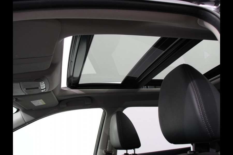 Nissan X-Trail 1.6 DIG-T Tekna Climate control | Cruise control | Panorama dak | LED | Navigatie | Stoelverwarming | Trekhaak | Parkeersensoren | Achteruitrijcamera