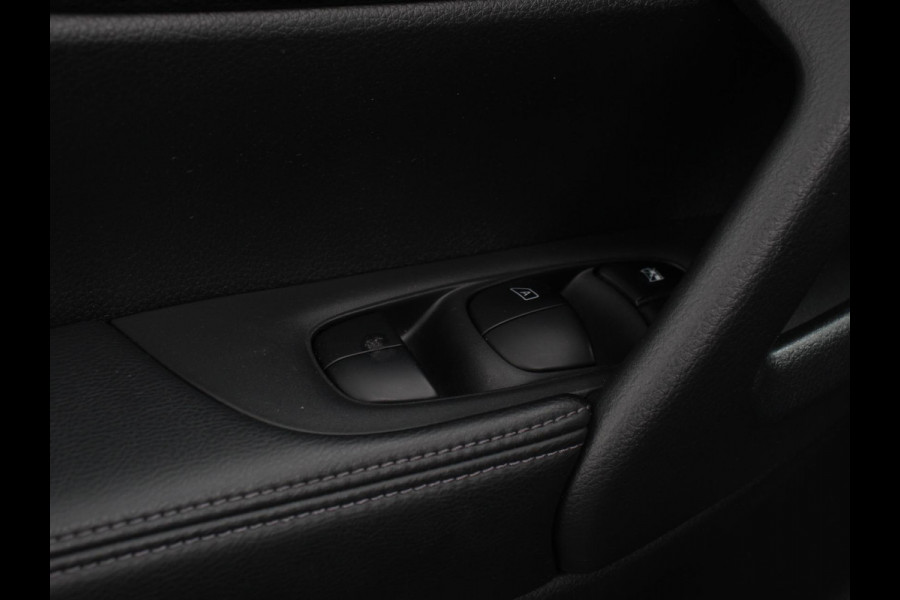 Nissan X-Trail 1.6 DIG-T Tekna Climate control | Cruise control | Panorama dak | LED | Navigatie | Stoelverwarming | Trekhaak | Parkeersensoren | Achteruitrijcamera