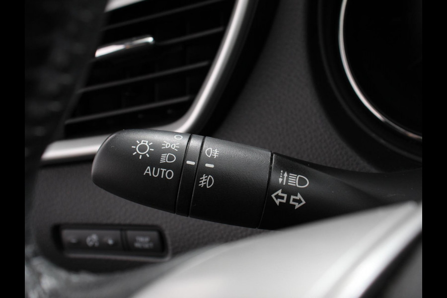 Nissan X-Trail 1.6 DIG-T Tekna Climate control | Cruise control | Panorama dak | LED | Navigatie | Stoelverwarming | Trekhaak | Parkeersensoren | Achteruitrijcamera