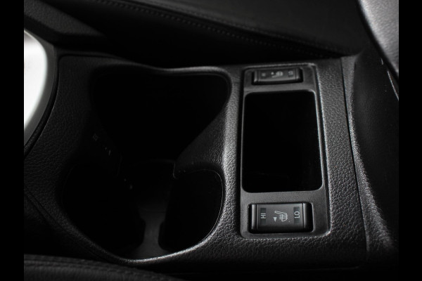 Nissan X-Trail 1.6 DIG-T Tekna Climate control | Cruise control | Panorama dak | LED | Navigatie | Stoelverwarming | Trekhaak | Parkeersensoren | Achteruitrijcamera