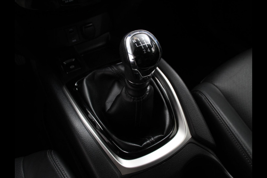 Nissan X-Trail 1.6 DIG-T Tekna Climate control | Cruise control | Panorama dak | LED | Navigatie | Stoelverwarming | Trekhaak | Parkeersensoren | Achteruitrijcamera