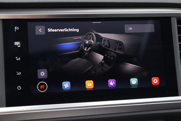 Seat Ateca 1.5 TSI FR / PANODAK / KEYLESS / ACC / CAMERA / CARPLAY