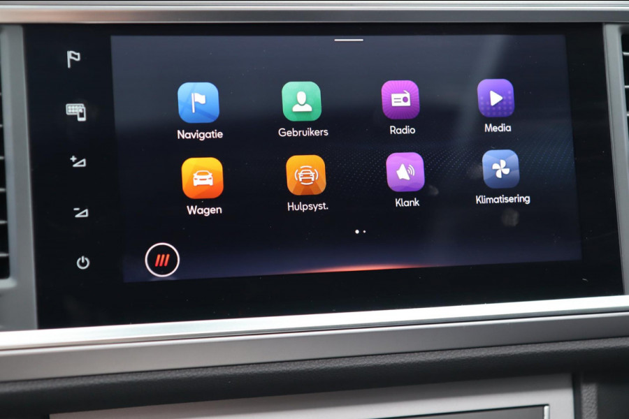 Seat Ateca 1.5 TSI FR / PANODAK / KEYLESS / ACC / CAMERA / CARPLAY