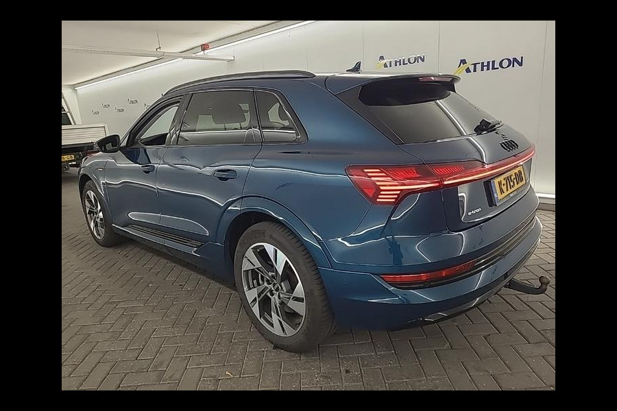 Audi e-tron 55 quattro Business edition 95 kWh | Trekhaak | Navi | Memory |