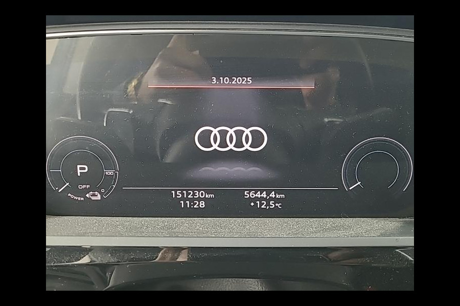 Audi e-tron 55 quattro Business edition 95 kWh | Trekhaak | Navi | Memory |