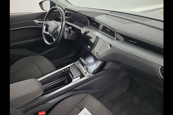 Audi e-tron 55 quattro Business edition 95 kWh | Trekhaak | Navi | Memory |