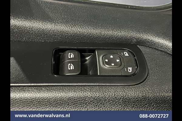 Mercedes-Benz Sprinter 316 CDI 164pk L3H2 Euro6 Airco | Camera | Apple Carplay | Android Auto | Cruisecontrol Chauffeursstoel, Stoelverwarming, Parkeersensoren, Bijrijdersbank