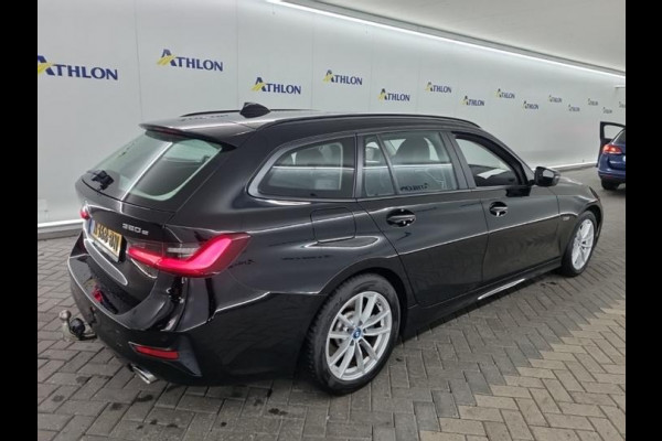 BMW 3 Serie Touring 320e Aut. Business Ed. | Trekhaak | BMW Laser | Leder |