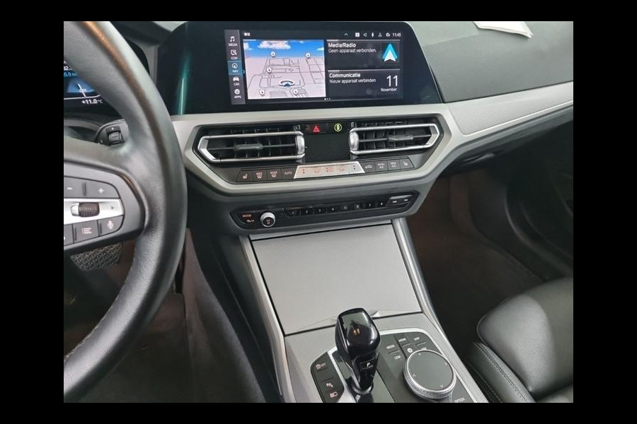 BMW 3 Serie Touring 320e Aut. Business Ed. | Trekhaak | BMW Laser | Leder |