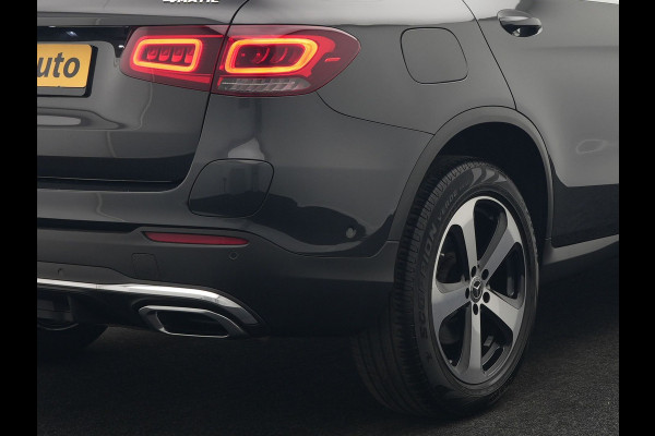 Mercedes-Benz GLC 300e 4MATIC AMG 320pk PHEV | Trekhaak Af Fabriek | Panodak | Adaptive Cruise | Camera | Alcantara Sportstoelen Memory & Verwarmd | Sfeerverlichting | Apple Carplay | Blis | Navigatie | DAB |