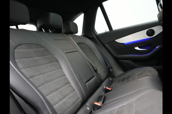Mercedes-Benz GLC 300e 4MATIC AMG 320pk PHEV | Trekhaak Af Fabriek | Panodak | Adaptive Cruise | Camera | Alcantara Sportstoelen Memory & Verwarmd | Sfeerverlichting | Apple Carplay | Blis | Navigatie | DAB |