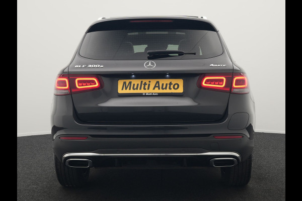 Mercedes-Benz GLC 300e 4MATIC AMG 320pk PHEV | Trekhaak Af Fabriek | Panodak | Adaptive Cruise | Camera | Alcantara Sportstoelen Memory & Verwarmd | Sfeerverlichting | Apple Carplay | Blis | Navigatie | DAB |