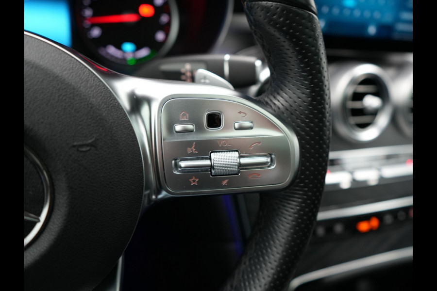 Mercedes-Benz GLC 300e 4MATIC AMG 320pk PHEV | Trekhaak Af Fabriek | Panodak | Adaptive Cruise | Camera | Alcantara Sportstoelen Memory & Verwarmd | Sfeerverlichting | Apple Carplay | Blis | Navigatie | DAB |