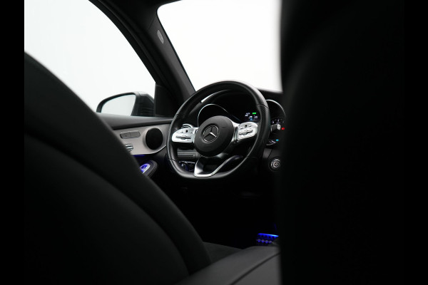 Mercedes-Benz GLC 300e 4MATIC AMG 320pk PHEV | Trekhaak Af Fabriek | Panodak | Adaptive Cruise | Camera | Alcantara Sportstoelen Memory & Verwarmd | Sfeerverlichting | Apple Carplay | Blis | Navigatie | DAB |