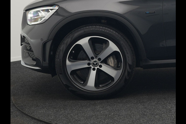 Mercedes-Benz GLC 300e 4MATIC AMG 320pk PHEV | Trekhaak Af Fabriek | Panodak | Adaptive Cruise | Camera | Alcantara Sportstoelen Memory & Verwarmd | Sfeerverlichting | Apple Carplay | Blis | Navigatie | DAB |