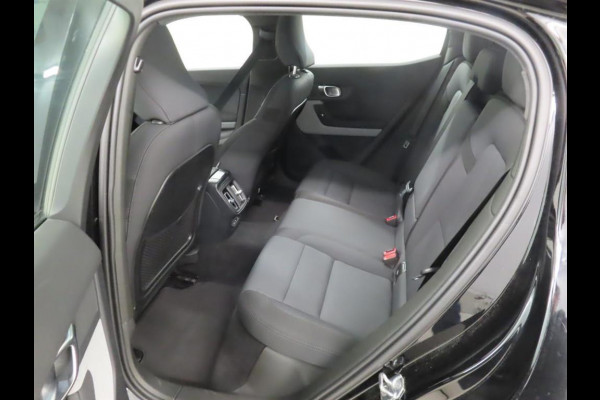 Polestar 2 Long Range Dual Motor AWD Pilot Plus | Trekhaak | Panorama | 360 Camera | Harman Kardon |