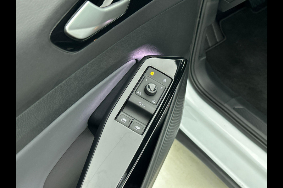 Volkswagen ID.4 Life 77 kWh Auto. Navigatie Apple Carplay/Android Auto Adaptive Cruise Control Parkeersensoren Stoel- en stuurverwarming Full Led Climate Control Lichtmetalen velgen