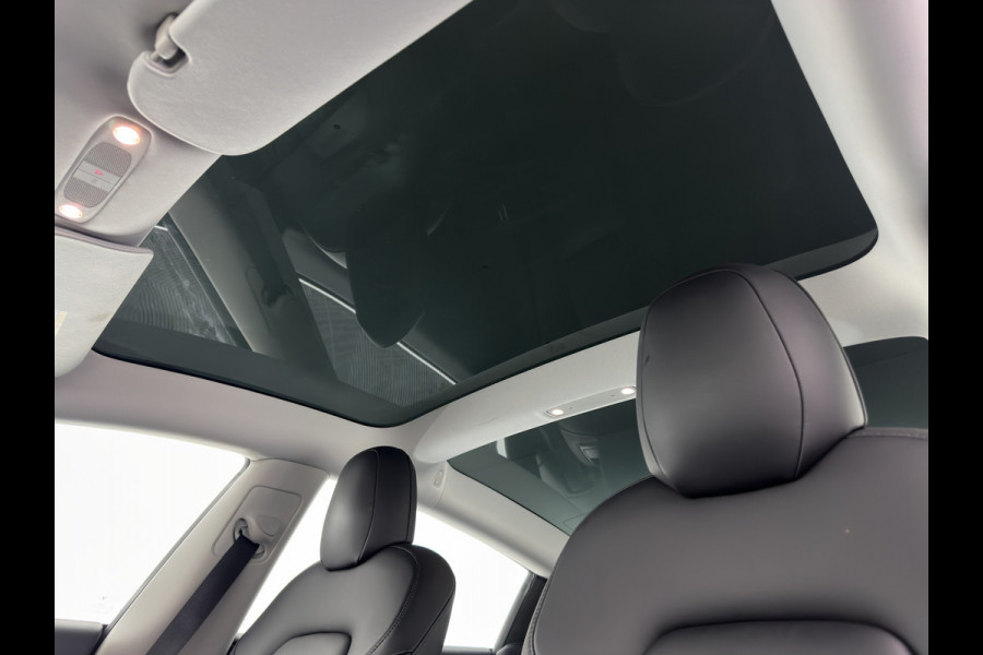 Tesla Model 3 Standard RWD Plus 60 kWh {SOH-99%} [ 3-Fase ] (INCL-BTW) Aut. *PANO | AUTO-PILOT | LUXURY-LEATHER | KEYLESS | FULL-LED | MEMORY-PACK | SURROUND-VIEW | DAB | CARPLAY | DIGI-COCKPIT | LANE-ASSIST | COMFORT-SEATS | TOWBAR | 19"ALU*