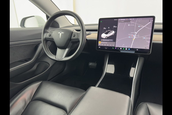 Tesla Model 3 Standard RWD Plus 60 kWh {SOH-99%} [ 3-Fase ] (INCL-BTW) Aut. *PANO | AUTO-PILOT | LUXURY-LEATHER | KEYLESS | FULL-LED | MEMORY-PACK | SURROUND-VIEW | DAB | CARPLAY | DIGI-COCKPIT | LANE-ASSIST | COMFORT-SEATS | TOWBAR | 19"ALU*