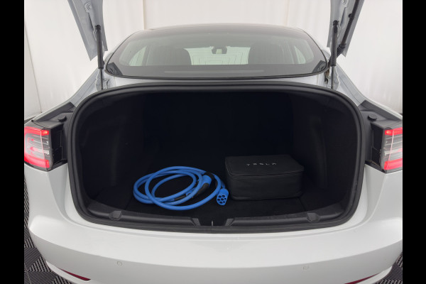 Tesla Model 3 Standard RWD Plus 60 kWh {SOH-99%} [ 3-Fase ] (INCL-BTW) Aut. *PANO | AUTO-PILOT | LUXURY-LEATHER | KEYLESS | FULL-LED | MEMORY-PACK | SURROUND-VIEW | DAB | CARPLAY | DIGI-COCKPIT | LANE-ASSIST | COMFORT-SEATS | TOWBAR | 19"ALU*