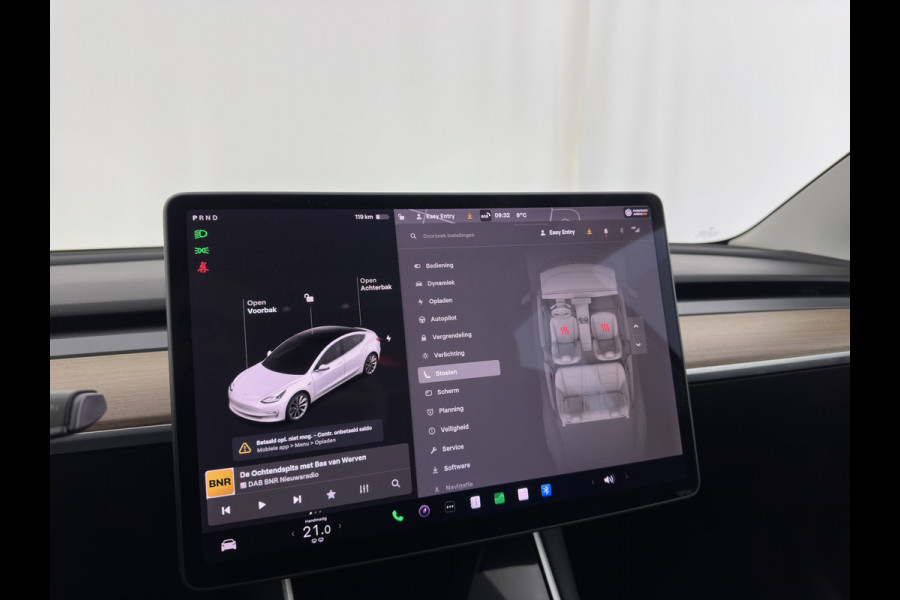 Tesla Model 3 Standard RWD Plus 60 kWh {SOH-99%} [ 3-Fase ] (INCL-BTW) Aut. *PANO | AUTO-PILOT | LUXURY-LEATHER | KEYLESS | FULL-LED | MEMORY-PACK | SURROUND-VIEW | DAB | CARPLAY | DIGI-COCKPIT | LANE-ASSIST | COMFORT-SEATS | TOWBAR | 19"ALU*