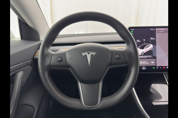 Tesla Model 3 Standard RWD Plus 60 kWh {SOH-99%} [ 3-Fase ] (INCL-BTW) Aut. *PANO | AUTO-PILOT | LUXURY-LEATHER | KEYLESS | FULL-LED | MEMORY-PACK | SURROUND-VIEW | DAB | CARPLAY | DIGI-COCKPIT | LANE-ASSIST | COMFORT-SEATS | TOWBAR | 19"ALU*