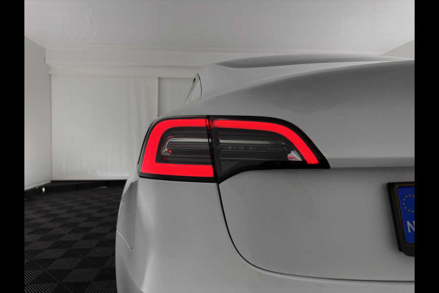 Tesla Model 3 Standard RWD Plus 60 kWh {SOH-99%} [ 3-Fase ] (INCL-BTW) Aut. *PANO | AUTO-PILOT | LUXURY-LEATHER | KEYLESS | FULL-LED | MEMORY-PACK | SURROUND-VIEW | DAB | CARPLAY | DIGI-COCKPIT | LANE-ASSIST | COMFORT-SEATS | TOWBAR | 19"ALU*