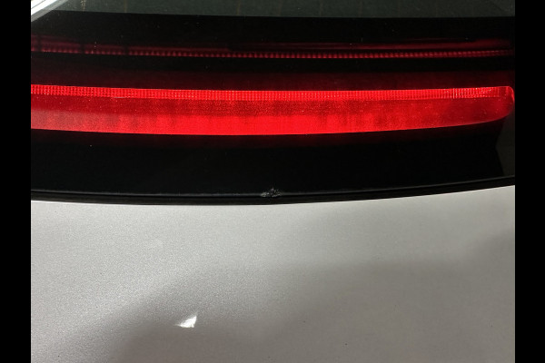 Tesla Model 3 Standard RWD Plus 60 kWh {SOH-99%} [ 3-Fase ] (INCL-BTW) Aut. *PANO | AUTO-PILOT | LUXURY-LEATHER | KEYLESS | FULL-LED | MEMORY-PACK | SURROUND-VIEW | DAB | CARPLAY | DIGI-COCKPIT | LANE-ASSIST | COMFORT-SEATS | TOWBAR | 19"ALU*