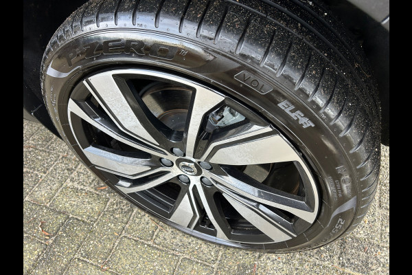 Volvo XC40 Recharge P8 AWD R-Design Panoramadak Vol Leder 92% SOH NL-Auto Rijklaarprijs!