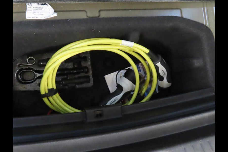 Volkswagen ID.4 Aut. Pro Editon 77kWh Trekhaak | | LED | SoH 96% |