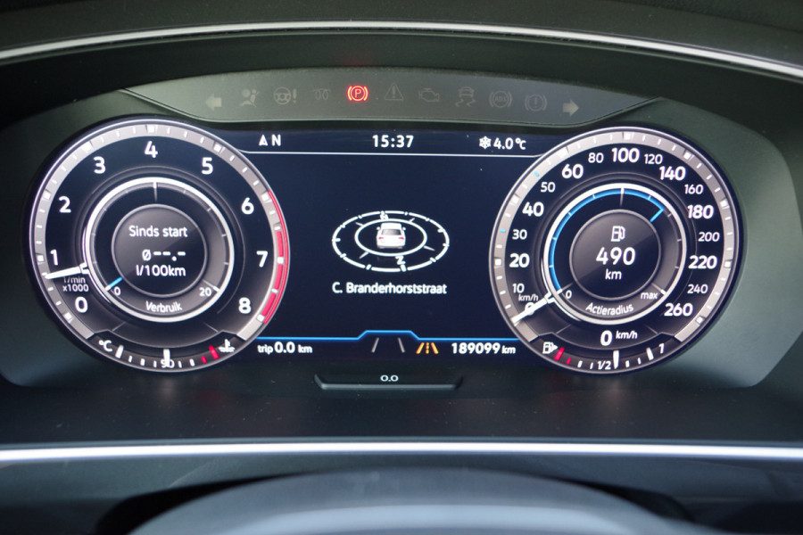 Volkswagen Tiguan 1.4 TSI R-Line Comfortline, Panoramadak, Digitale Cockpit, LED, Stoelverwarming,