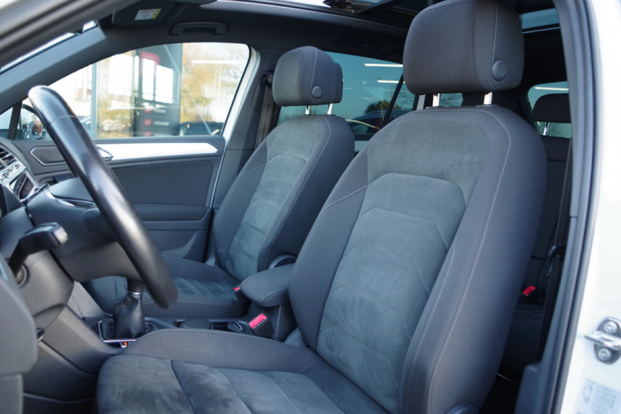 Volkswagen Tiguan 1.4 TSI R-Line Comfortline, Panoramadak, Digitale Cockpit, LED, Stoelverwarming,
