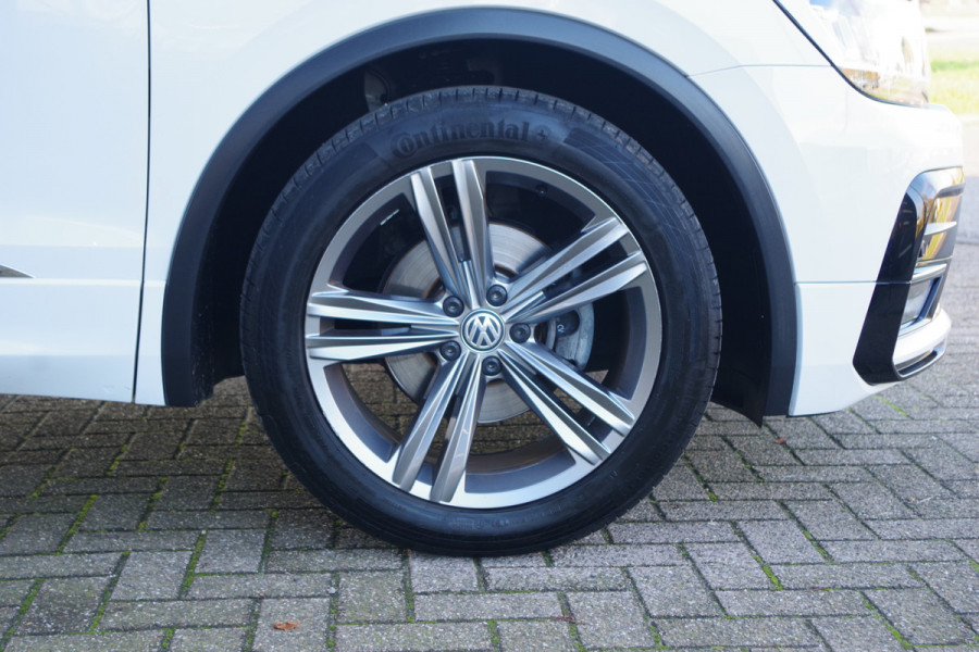 Volkswagen Tiguan 1.4 TSI R-Line Comfortline, Panoramadak, Digitale Cockpit, LED, Stoelverwarming,