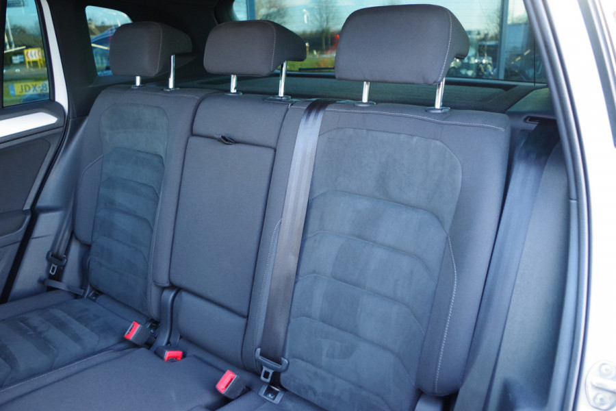 Volkswagen Tiguan 1.4 TSI R-Line Comfortline, Panoramadak, Digitale Cockpit, LED, Stoelverwarming,
