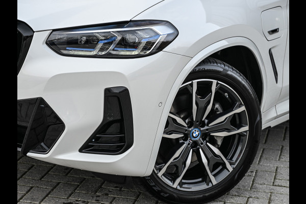 BMW X3 xDrive30e High Executive | PANORAMADAK | HEAD-UP | CAMERA | BLIS | STOELVERWARMING | BMW LASER | HIFI | AMBIANCE SFEER VERLICHTI