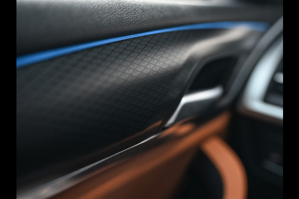 BMW X3 xDrive30e High Executive | PANORAMADAK | HEAD-UP | CAMERA | BLIS | STOELVERWARMING | BMW LASER | HIFI | AMBIANCE SFEER VERLICHTI