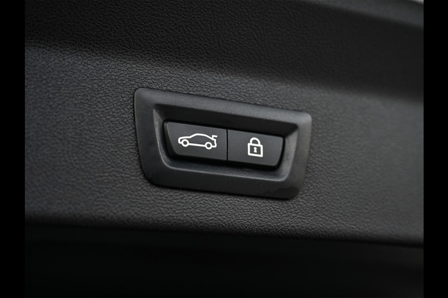 BMW X3 xDrive30e High Executive | PANORAMADAK | HEAD-UP | CAMERA | BLIS | STOELVERWARMING | BMW LASER | HIFI | AMBIANCE SFEER VERLICHTI