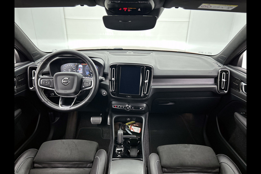 Volvo XC40 2.0 B4 R-Design (Goed OnderH, Camera, Navi, StoelV, Harman/ Kardon, PDC V+A, Etc)