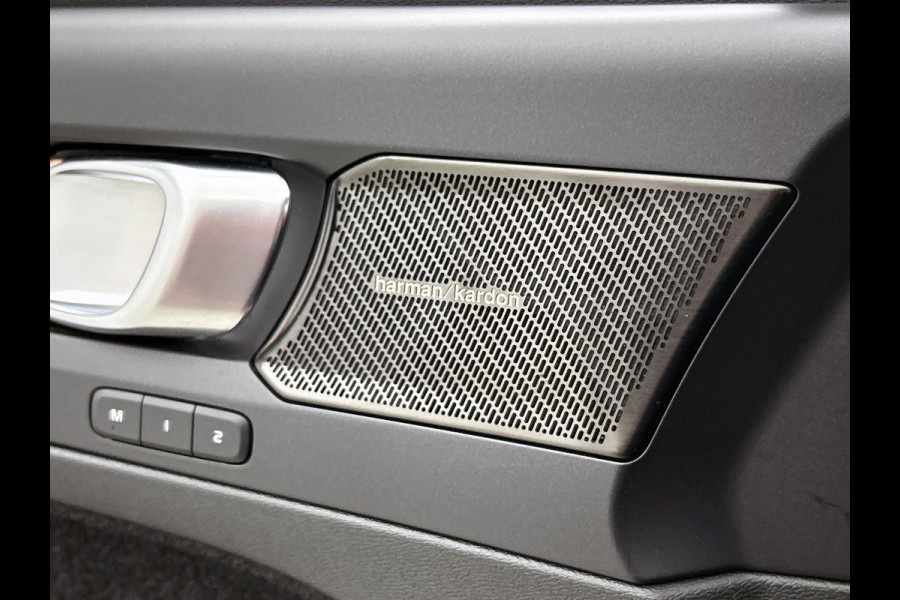 Volvo XC40 2.0 B4 R-Design (Goed OnderH, Camera, Navi, StoelV, Harman/ Kardon, PDC V+A, Etc)