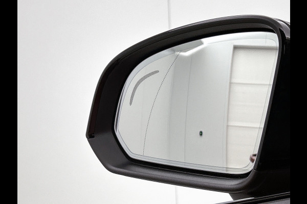 Volvo XC40 2.0 B4 R-Design (Goed OnderH, Camera, Navi, StoelV, Harman/ Kardon, PDC V+A, Etc)