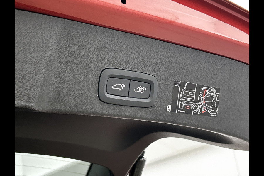 Volvo XC40 2.0 B4 R-Design (Goed OnderH, Camera, Navi, StoelV, Harman/ Kardon, PDC V+A, Etc)