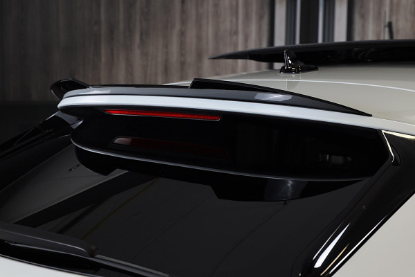 Audi Q3 Sportback 45 TFSI e S Line Competition / Aut / Memory / 360 Camera / Elek Stoelen / Acc / Pano / B & O / Matrix / 21 Inch