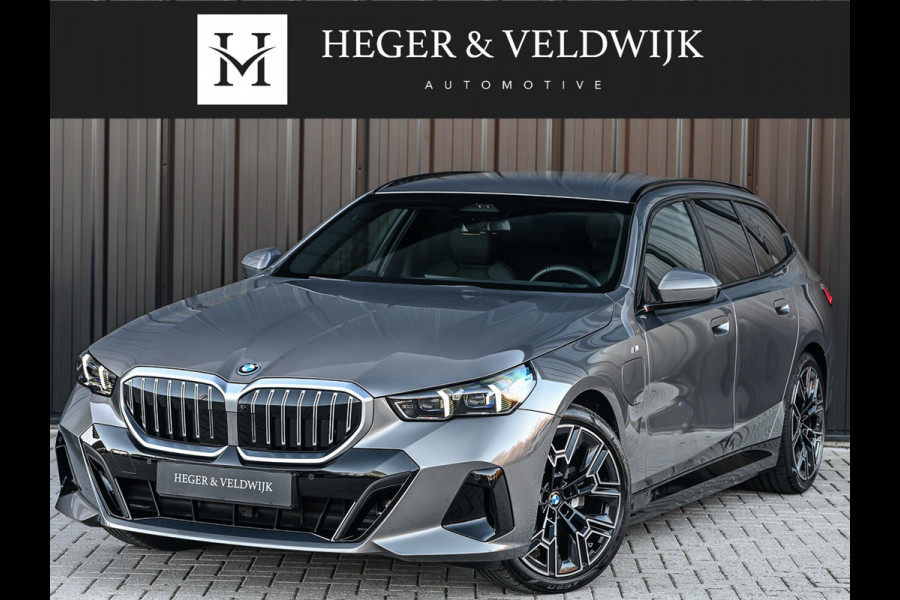 BMW 5 Serie Touring 530e XDRIVE | SHADOW LINE | M-SPORT | COMFORT ACCESS | ACTIVE CRUISE | BOWERS & WILKINS | 360 CAMERA | STUUR- EN STOELVE