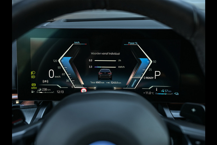 BMW 5 Serie Touring 530e XDRIVE | SHADOW LINE | M-SPORT | COMFORT ACCESS | ACTIVE CRUISE | BOWERS & WILKINS | 360 CAMERA | STUUR- EN STOELVE