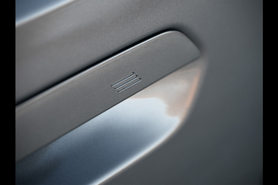 BMW 5 Serie Touring 530e XDRIVE | SHADOW LINE | M-SPORT | COMFORT ACCESS | ACTIVE CRUISE | BOWERS & WILKINS | 360 CAMERA | STUUR- EN STOELVE